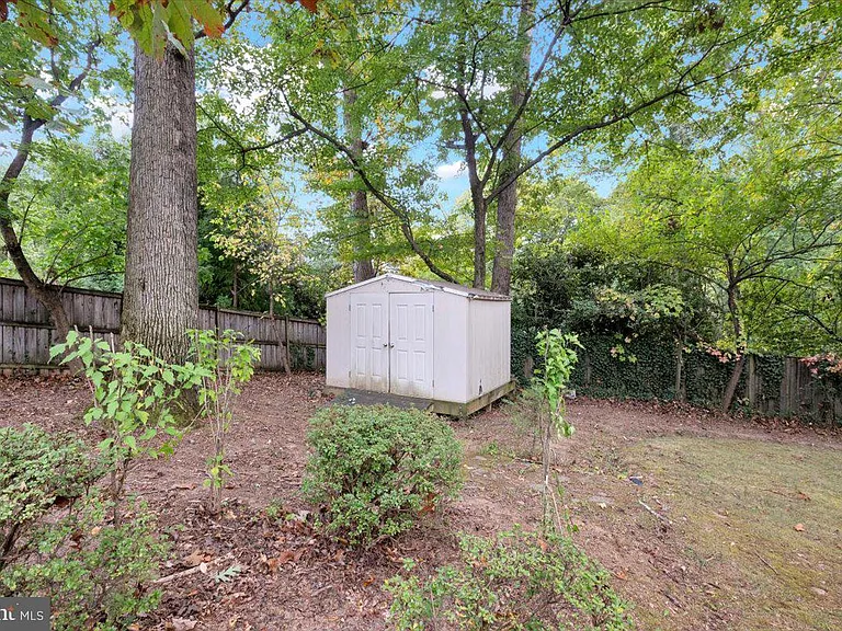 1903 Kirby Rd — Photo 30