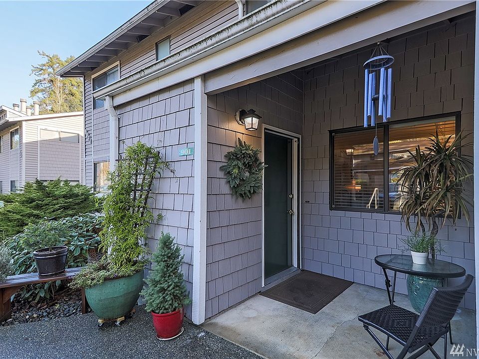 1st image of 9931 NE 144th Ln APT 901