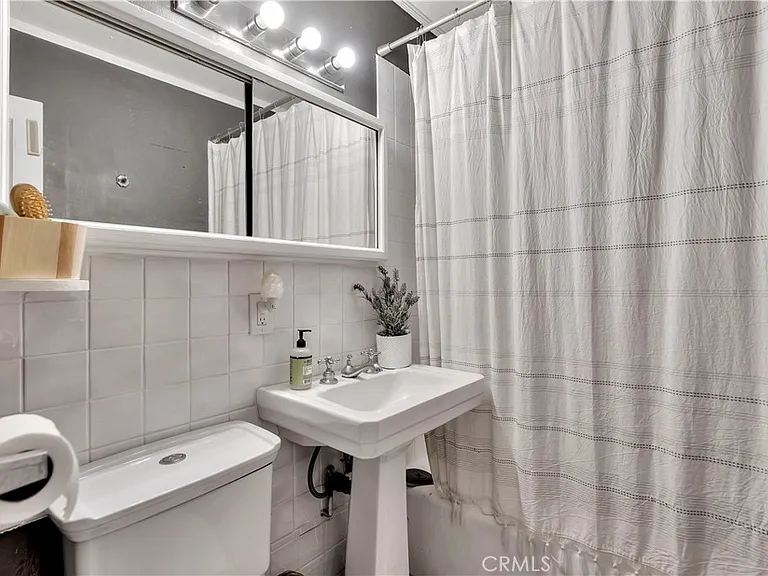 6514 Coldwater Canyon Ave — Photo 14