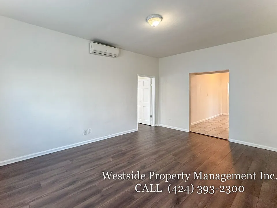 1260 W 39th St #6