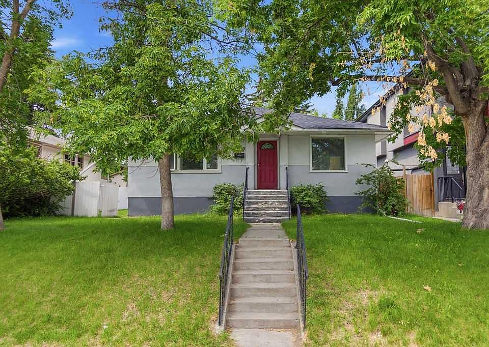 1st image of 2219 E 35th St SW