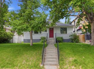 2219 E 35th St SW, Calgary, AB T3E 2X7