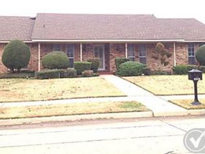 2207 Cedar Cir, Carrollton, TX, 75006