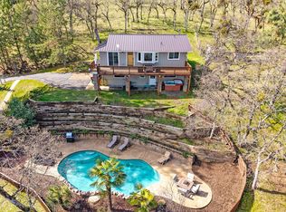 2106 Knowles Rd, Medford, OR 97501