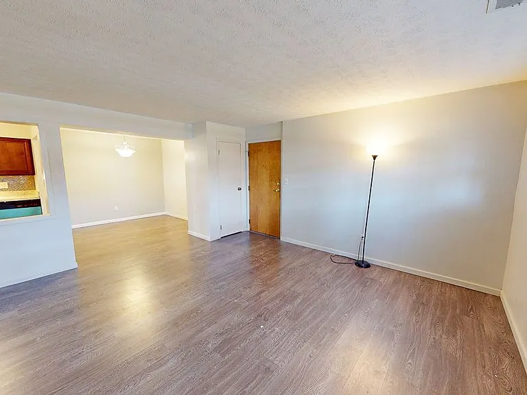 5285 Portland St #104 — Photo 6