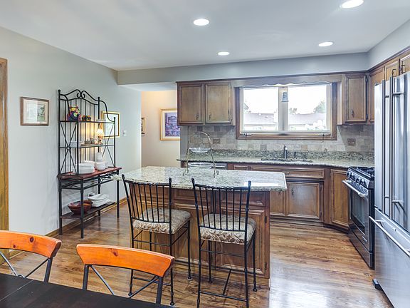 4th image of 7434 Cashew Dr
