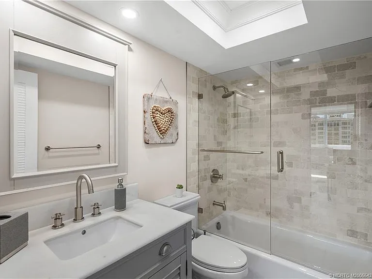 125 Ocean Ave #506 — Photo 22