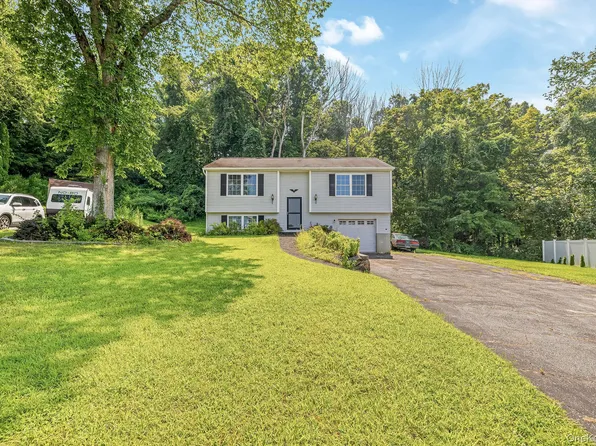 20 Hemlock Lane, Wingdale, NY 12594