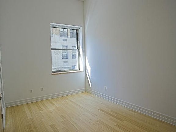 4th image of 110 Livingston St APT 3N