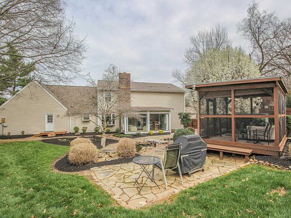 4th image of 2105 Wakefield Cir