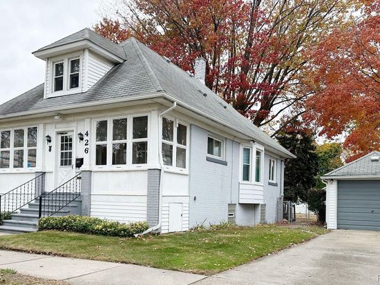 426 Plum St, Wyandotte, MI 48192