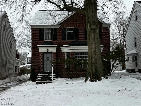 1171 Pennfield Rd, Cleveland Heights, OH 44121