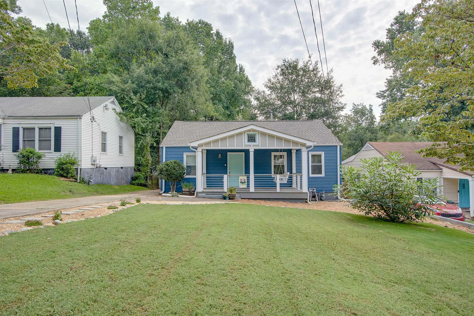 2474 Constance St photo 1
