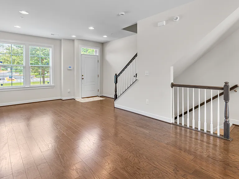 9780 Fields Rd — Photo 8
