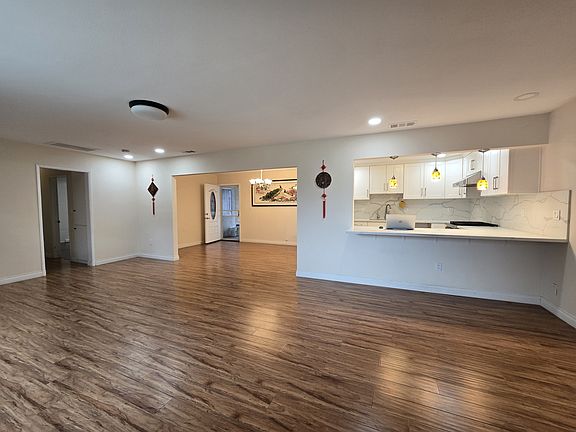 4th image of 931 W Bainbridge Ave #A