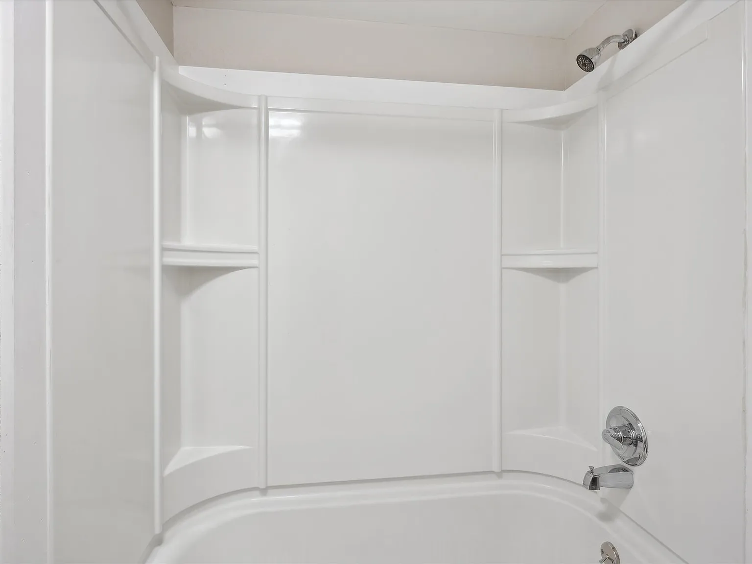 1 bed, 650 sqft, $1,500 — Photo 2