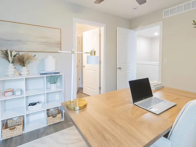 2950 N Creasy Springs Rd — Photo 72