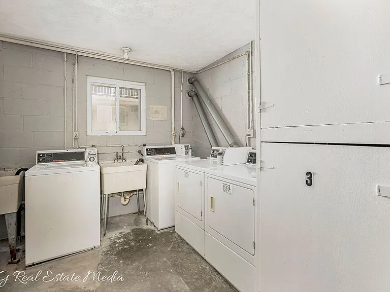 2455 Montana Ave #2 — Photo 9