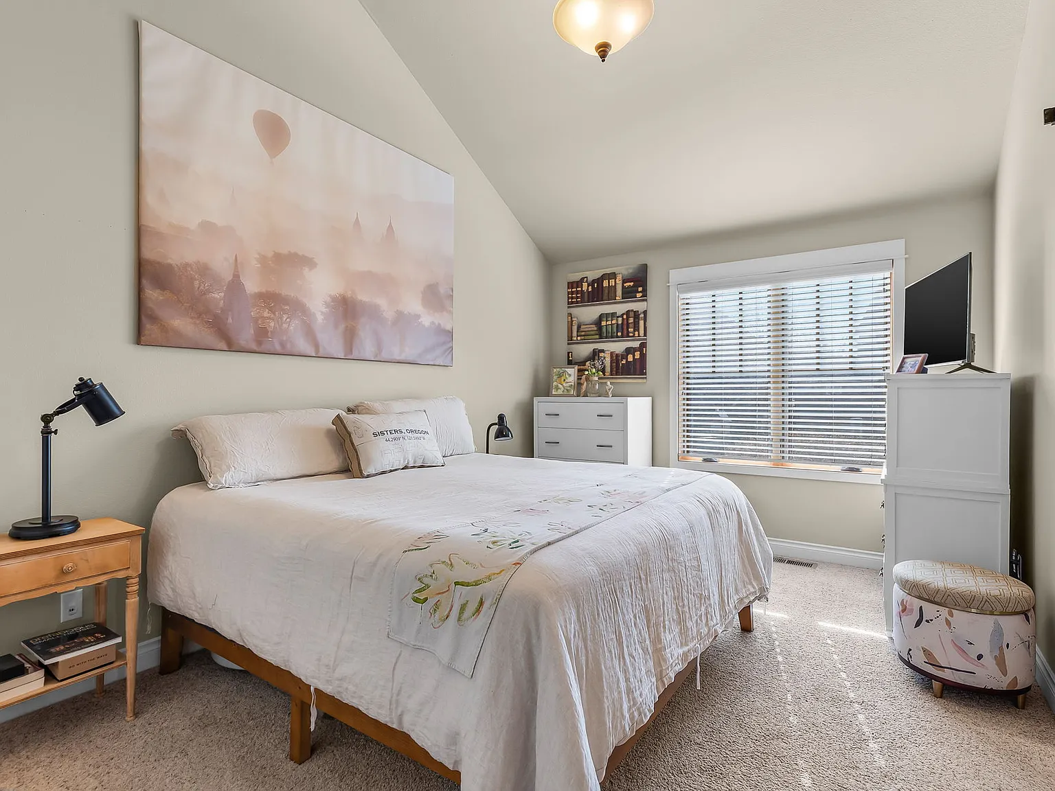 2 bed, 1020 sqft, $2,600 — Photo 4