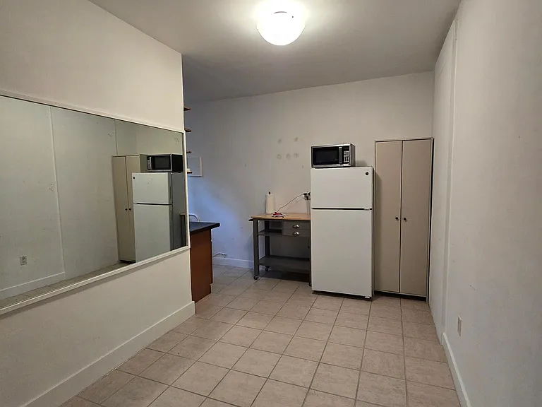2401 Overbrook St #206 — Photo 3