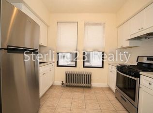 31-48 34th St #2F, Astoria, NY 11106