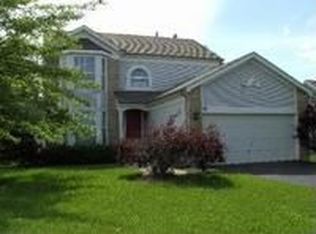 47 E Dahlia Ln, Round Lake Beach, IL