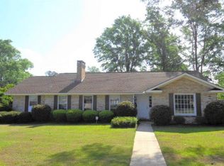 3 Rollins Pl, Atmore, AL 36502