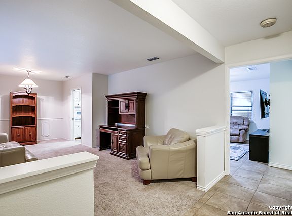 4th image of 10510 Mount Ida