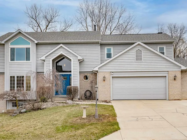 9507 Sail Wind Dr, Fort Wayne, IN 46804