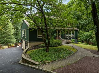 34 Regional Rd, Annandale, NJ 08801