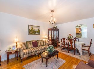 63 W Hudson Ave APT A26, Englewood, NJ 07631