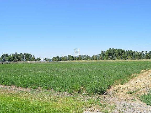 3rd image of 3818 W Highway 33