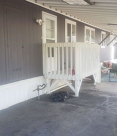 3rd image of 111 Meadowview Dr