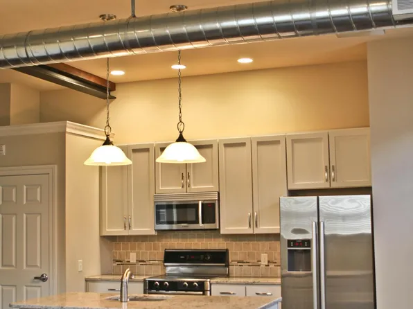 219 E King St #1, Lancaster, PA 17602