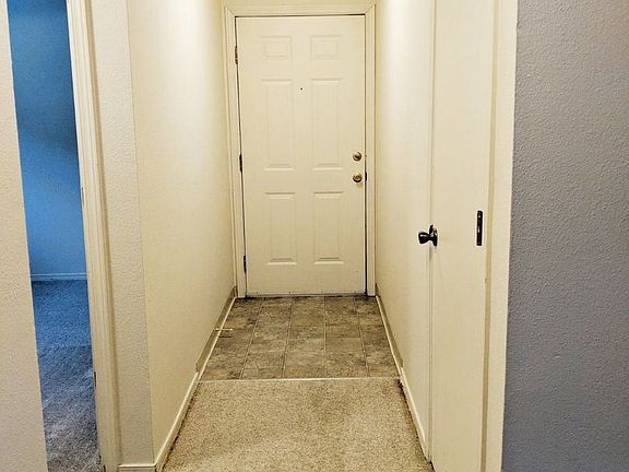 3rd image of 3220 Edgewood Dr APT D
