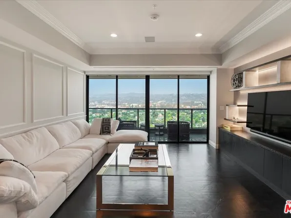 10490 Wilshire Blvd APT 2604, Los Angeles, CA 90024