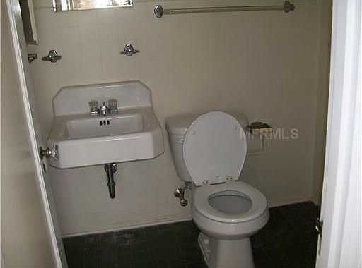 5th image of 1551 S Highland Park Dr