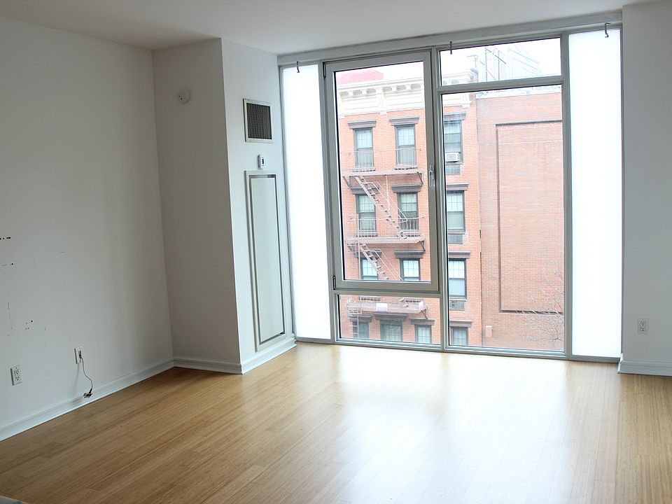 1st image of 350 W 53rd St APT 4H