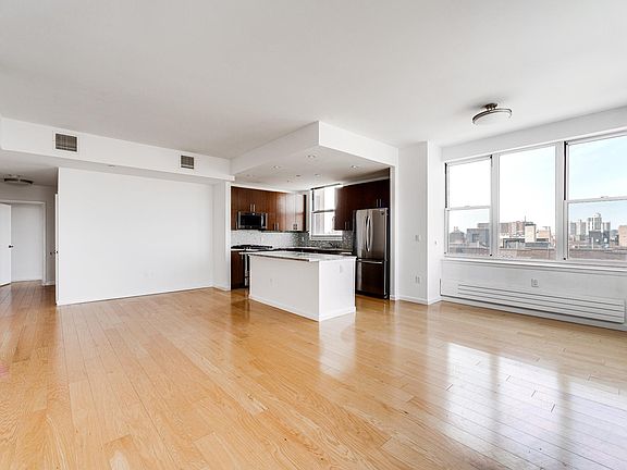 4th image of 50 Oceana Dr W APT 9E