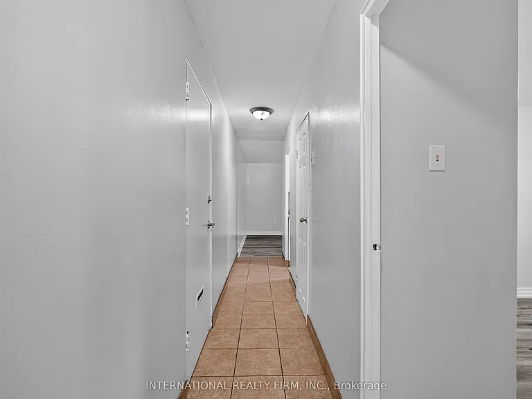 93 High St #202 — Photo 2