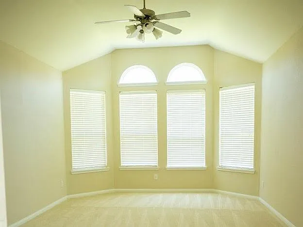10007 Shire Green Ln — Photo 8