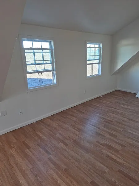 2 bed, 1000 sqft, $1,700 — Photo 2