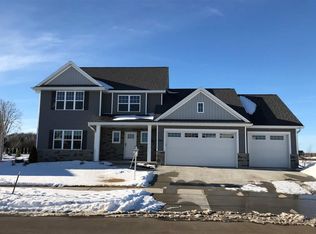 553 Pebblestone Cir, Hobart, WI 54155