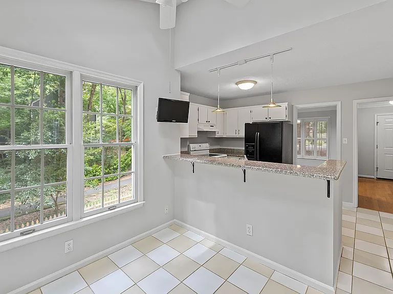 305 Old Fox Trl — Photo 15