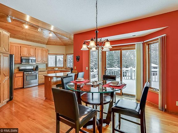 5th image of 616 136th Ln NE