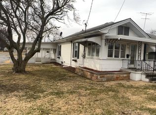 125 S State St, Christopher, IL 62822