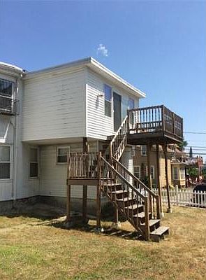 4th image of 16 Wayland St