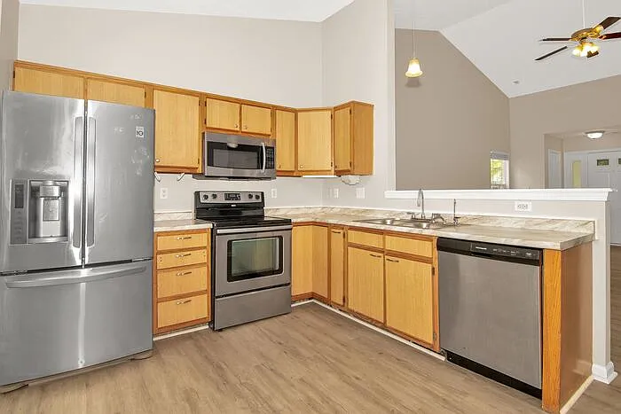 5 Ashwood Cir — Photo 8