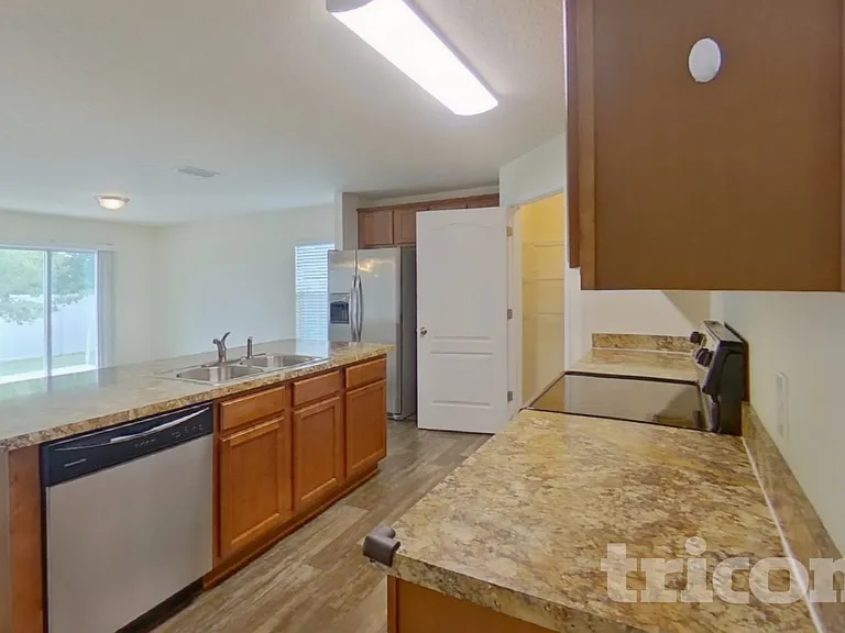 3323 Canyon Falls Dr — Photo 5