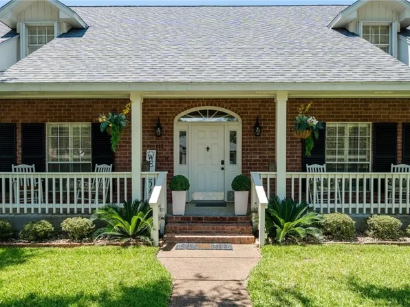 113 Cherry Hls, Rockport, TX 78382